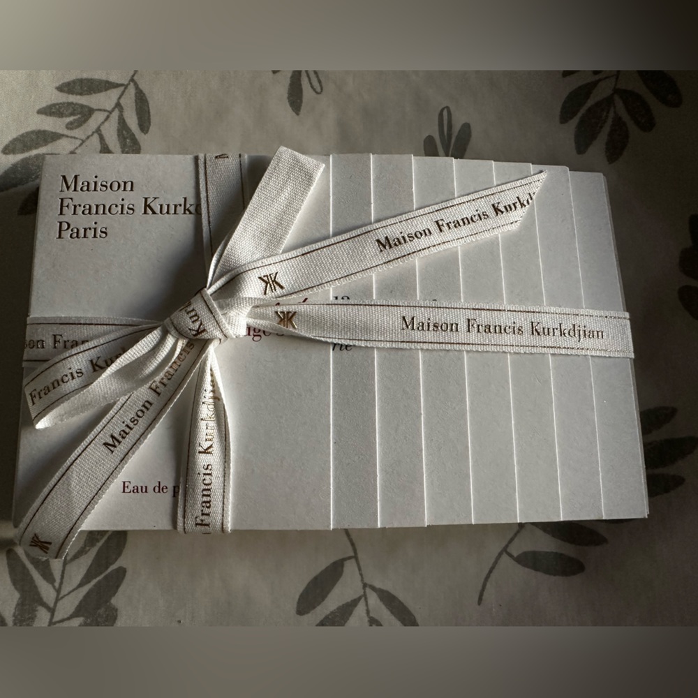 Maison Francis Kurkdijan 8 travel samples